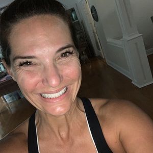 Meet your Posher, Shana